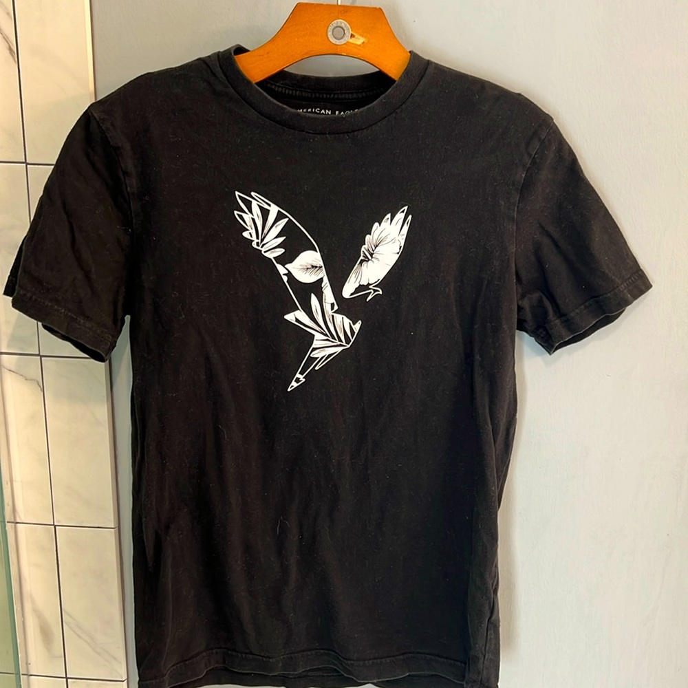 American Eagle Black Men’s T-Shirt XS